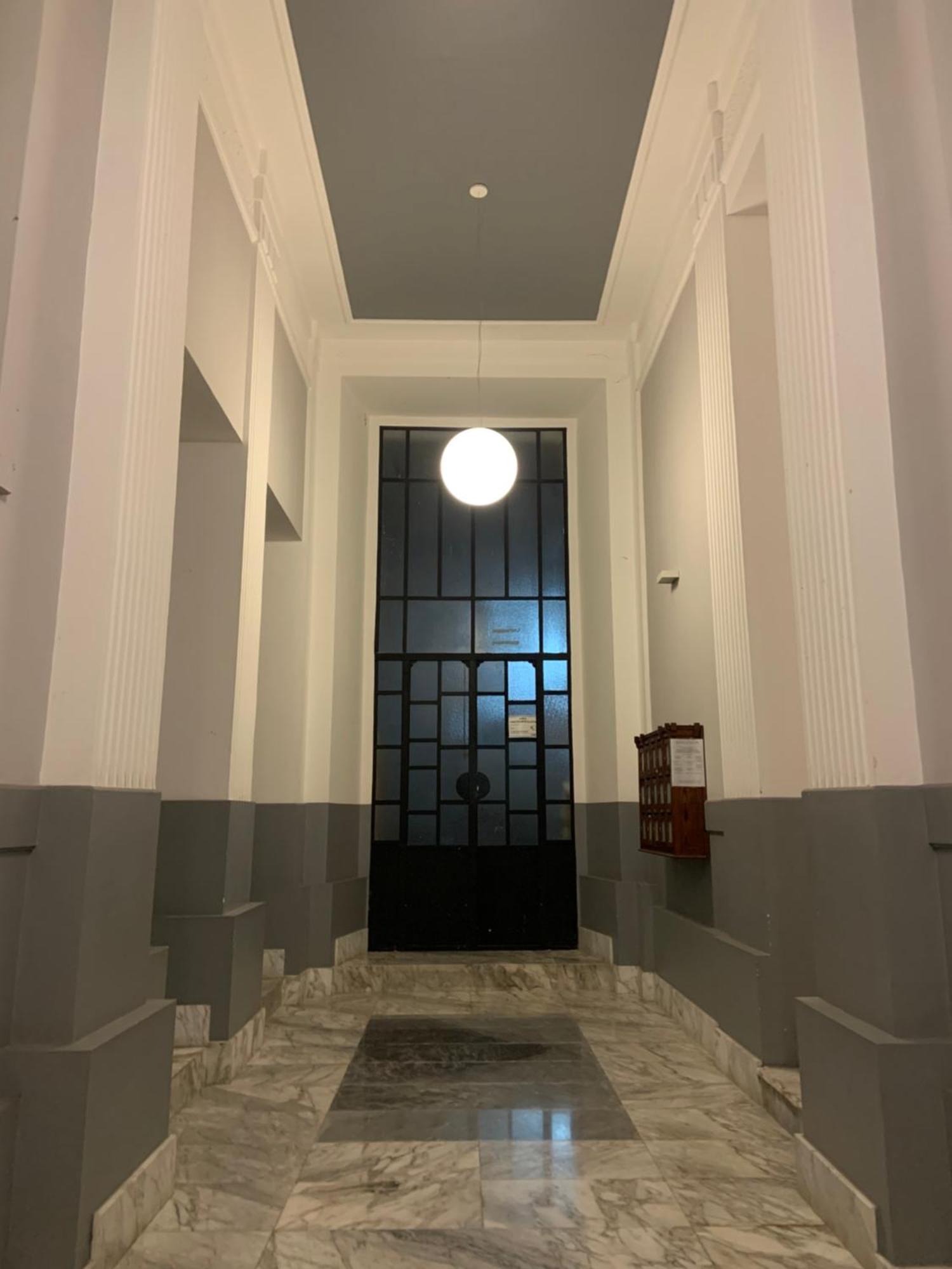 Bari Downtown Luxury Apartment Екстер'єр фото