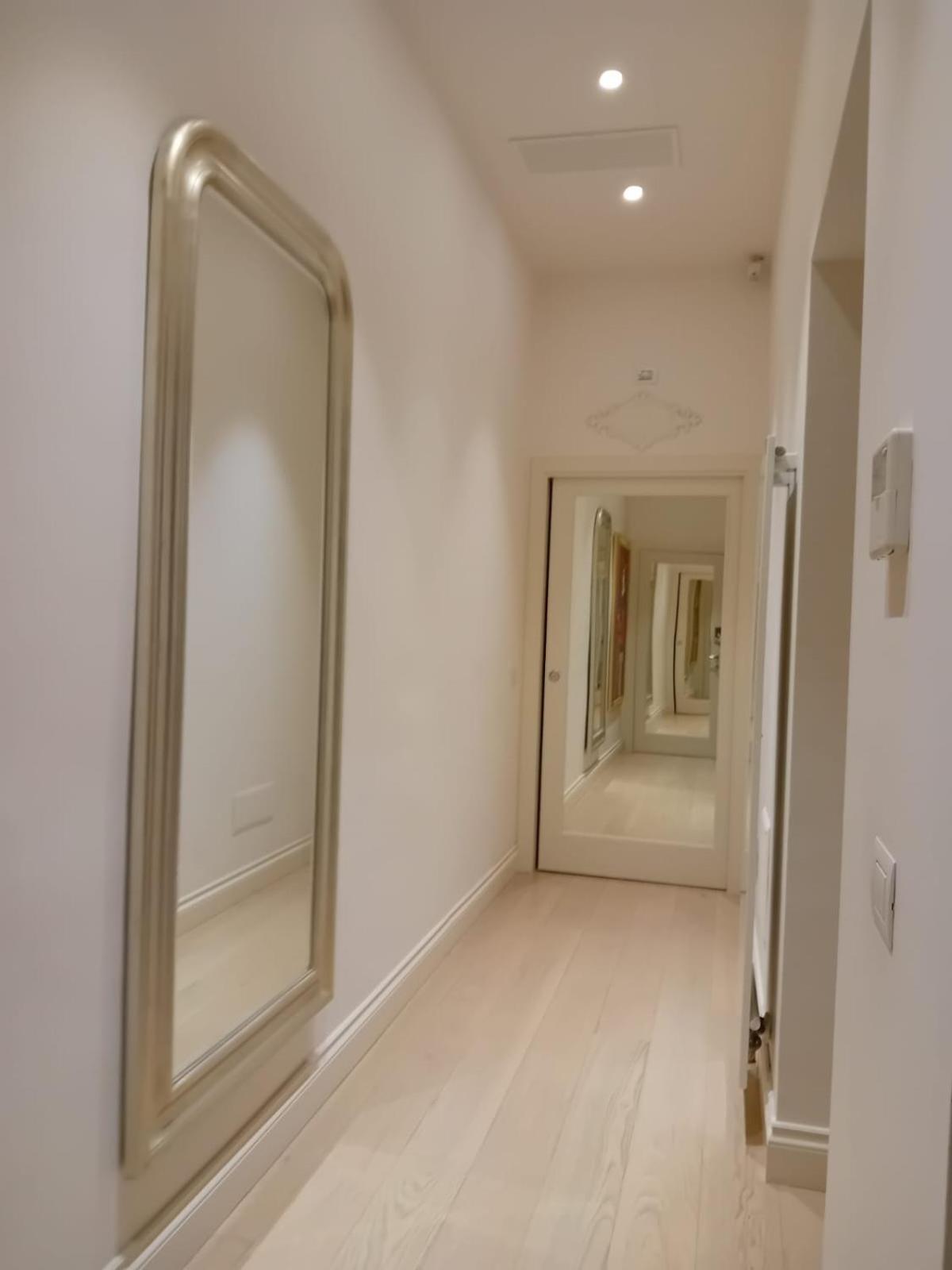 Bari Downtown Luxury Apartment Екстер'єр фото