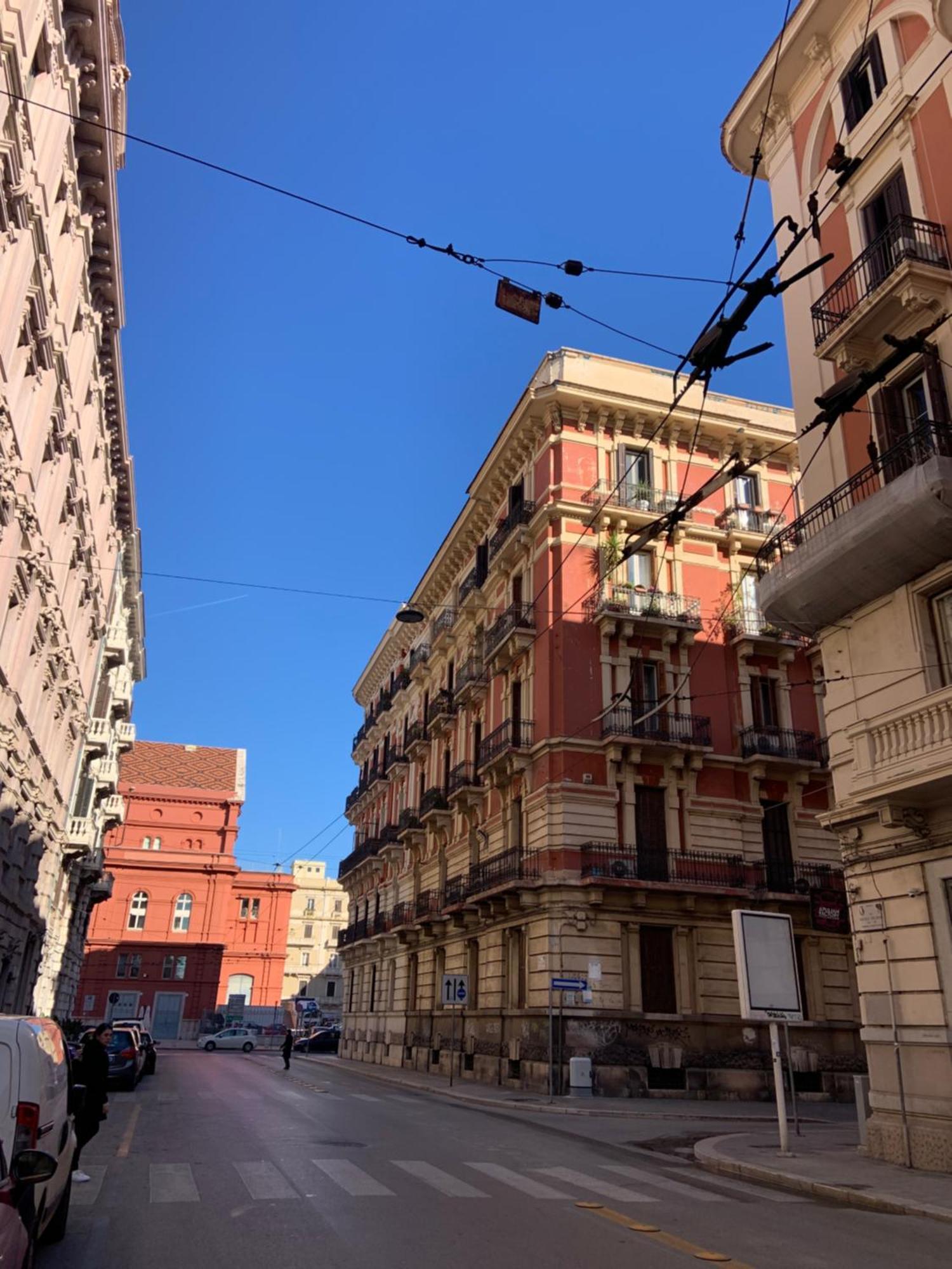 Bari Downtown Luxury Apartment Екстер'єр фото