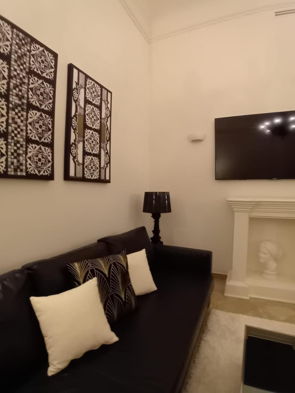 Bari Downtown Luxury Apartment Екстер'єр фото