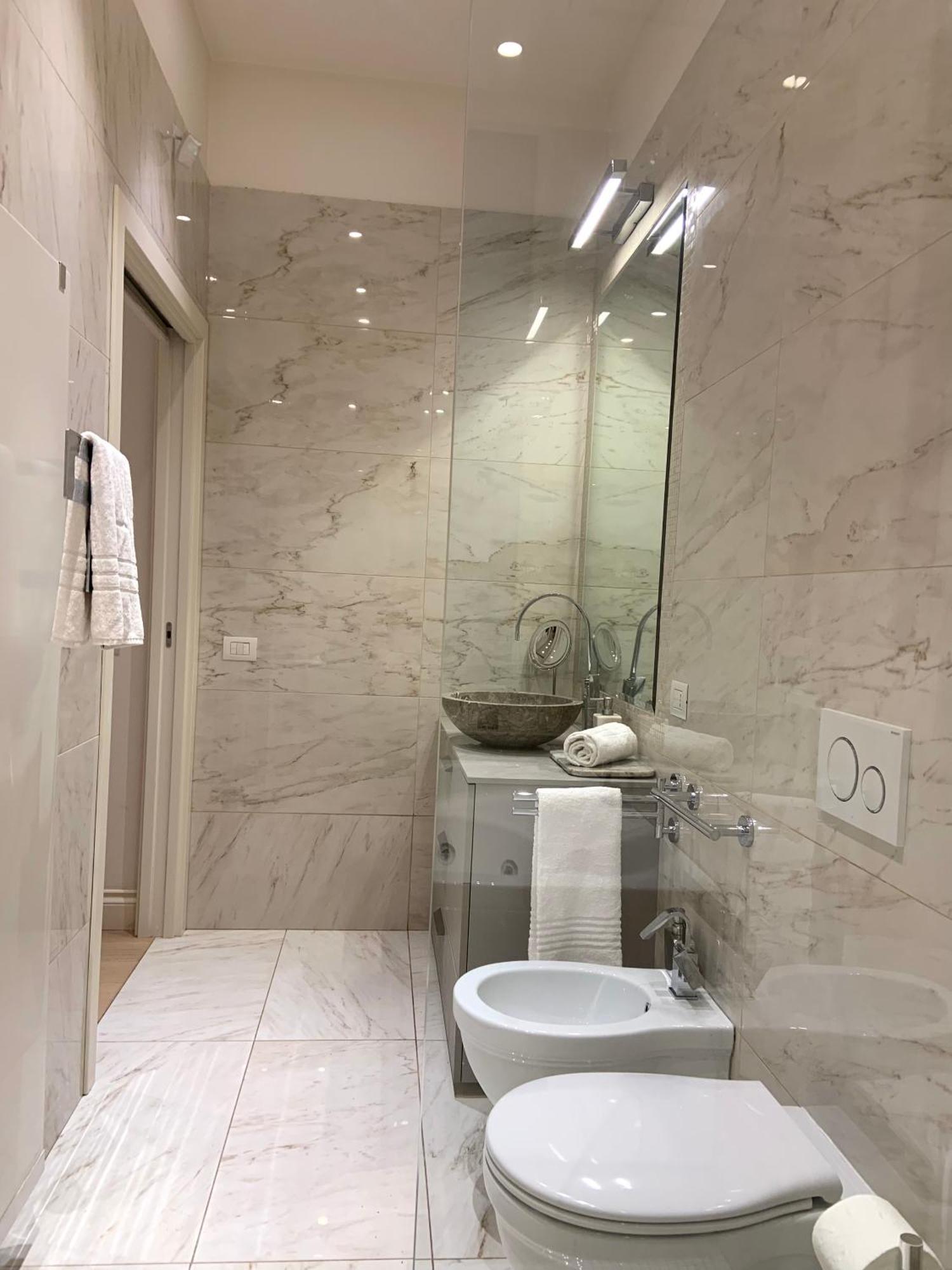 Bari Downtown Luxury Apartment Екстер'єр фото