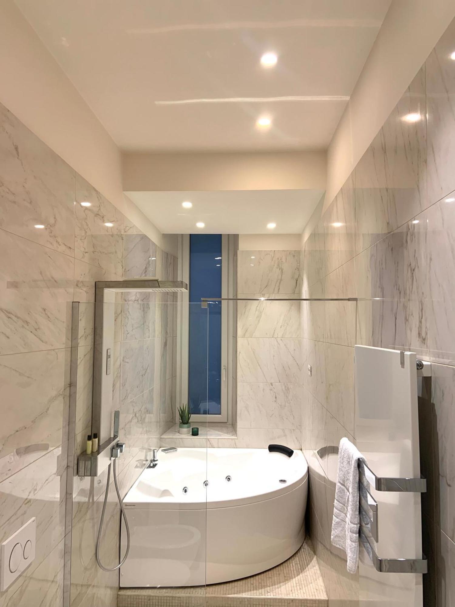 Bari Downtown Luxury Apartment Екстер'єр фото